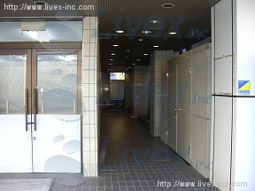 日建岩田