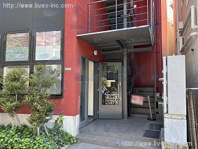 ファースト都立大学駅前