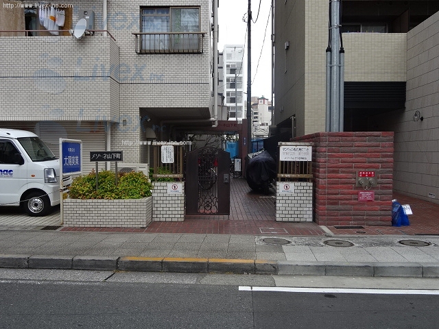 メゾーネ山下町