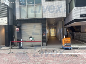 金六