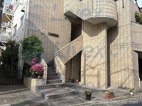 根岸三ツ木