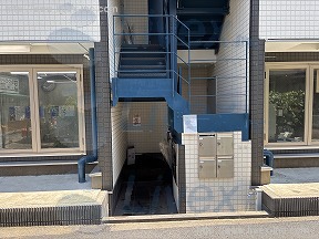 ラウンジ大久保