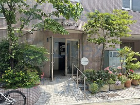 イーストヒル