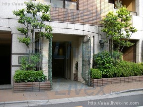 STARROYAL(スターロワイヤル)四谷大京町
