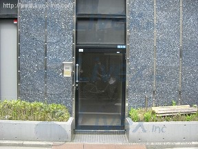 カワムラ