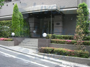 サヴアリン市ヶ谷