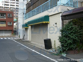 トミタ