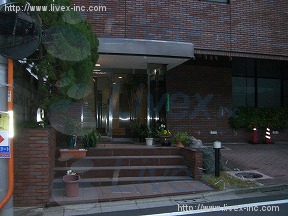 六本木足立