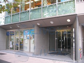茅場町駅前
