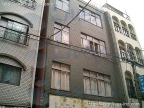 萬栄
