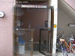 シャトル吉祥寺1