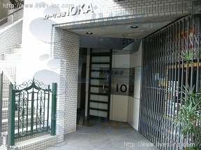 ストーク新宿井岡
