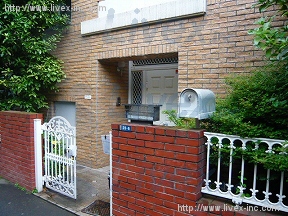 MAYHOUSE
