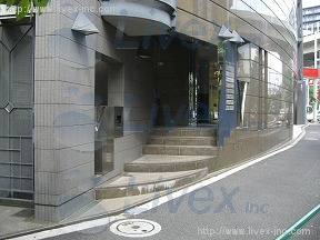 クリスタルハウス