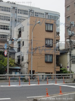 シャトルSビル