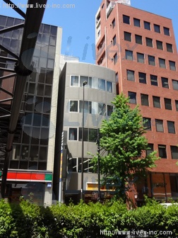 大学通信教育ビル