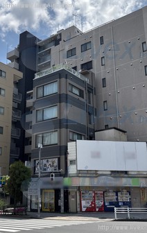 センターフィールドビル