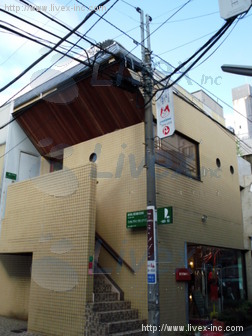 D2 placeビル