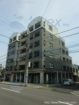 ベルメゾン松波