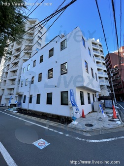 THE CORNER 池袋ビル