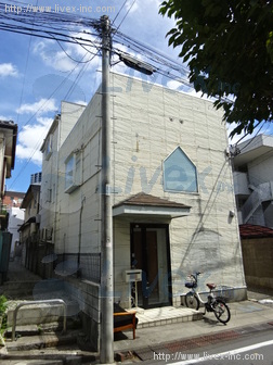 Y House