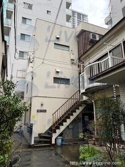 白金クワナビル