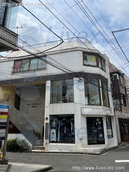 フィールドビル