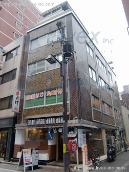 イーストンビル