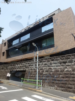 コート三田