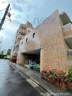 サンパレスビル