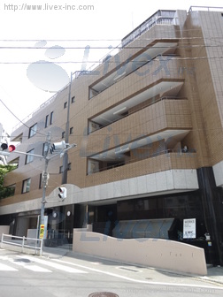 セラヴィ新宿ビル