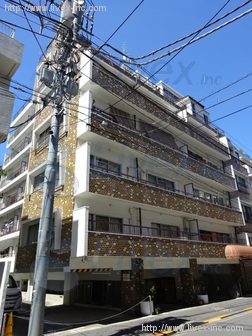 第15宮廷マンションビル