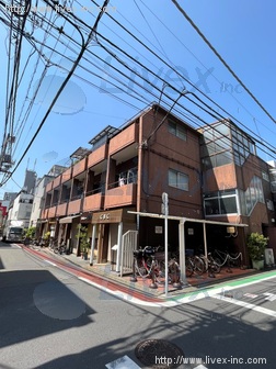 メゾンいずみ