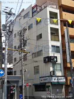 カドマエビル