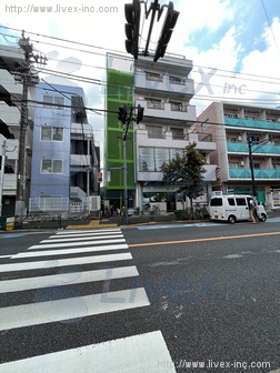 ビイラモノエビル