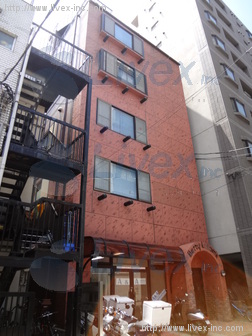 ベティ・ロロマビル