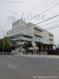 日新南本牧物流センタービル