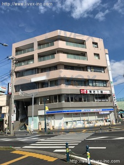 新月ビル