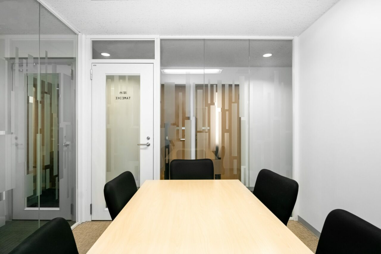 Regus Tameike-Sanno Open Office 2736 Tokyo Japan Large Meeting Room (1)