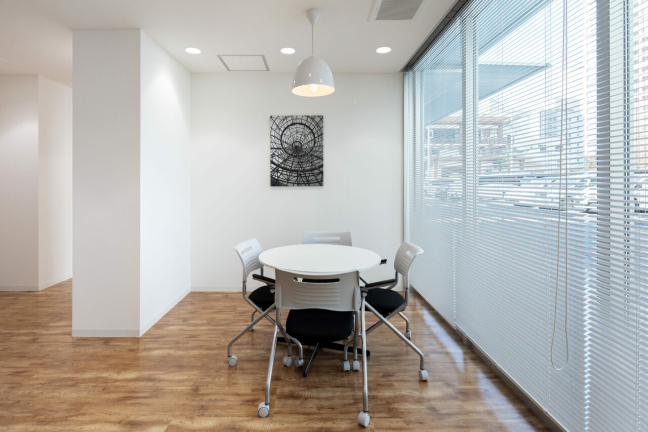 OpenOffice_OpenOfficeOmiyaEkiNishiguchi_BusinessLounge_2