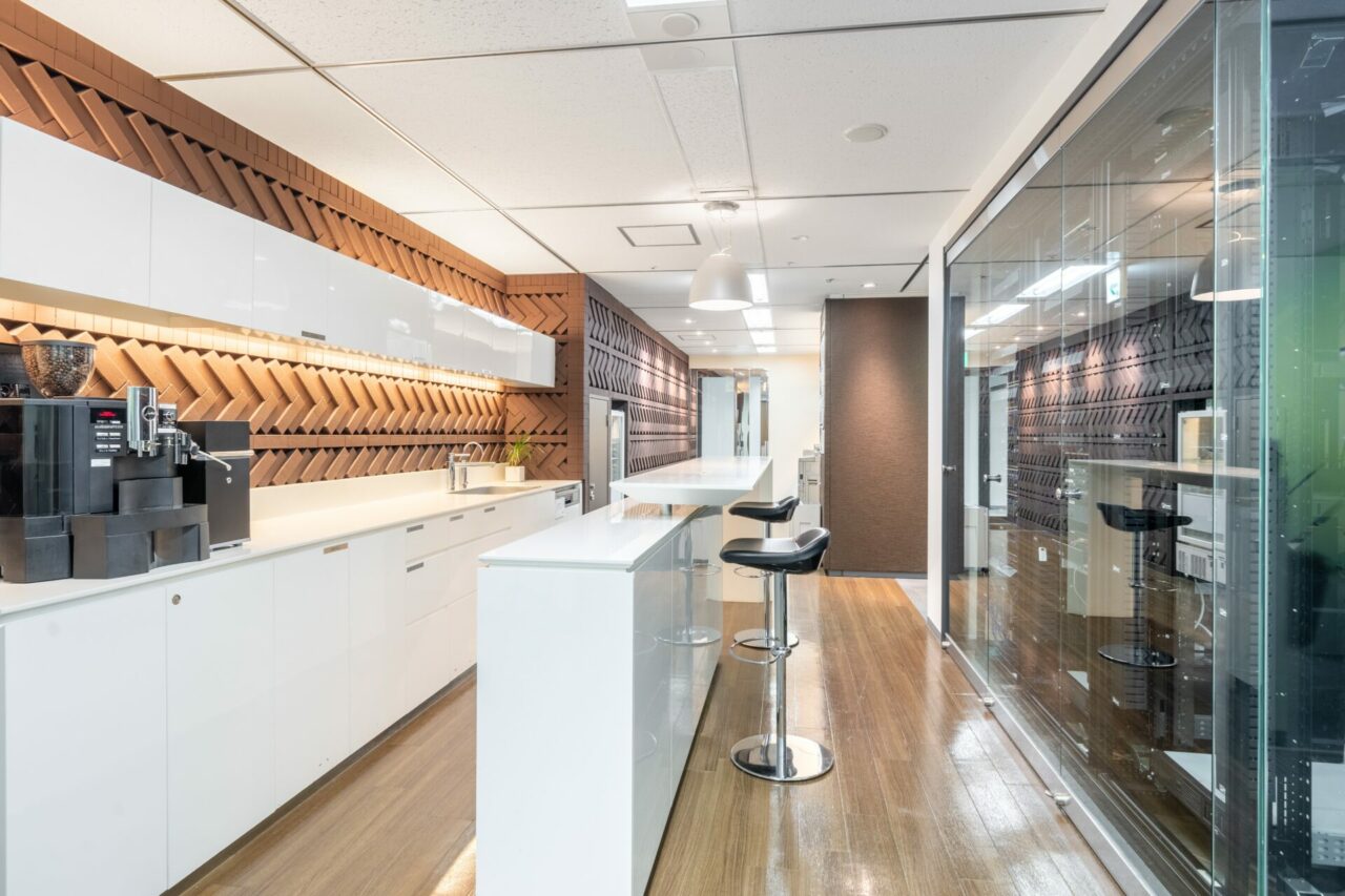 Regus Hankyu Terminal Building 2029 Osaka Japan Kitchen