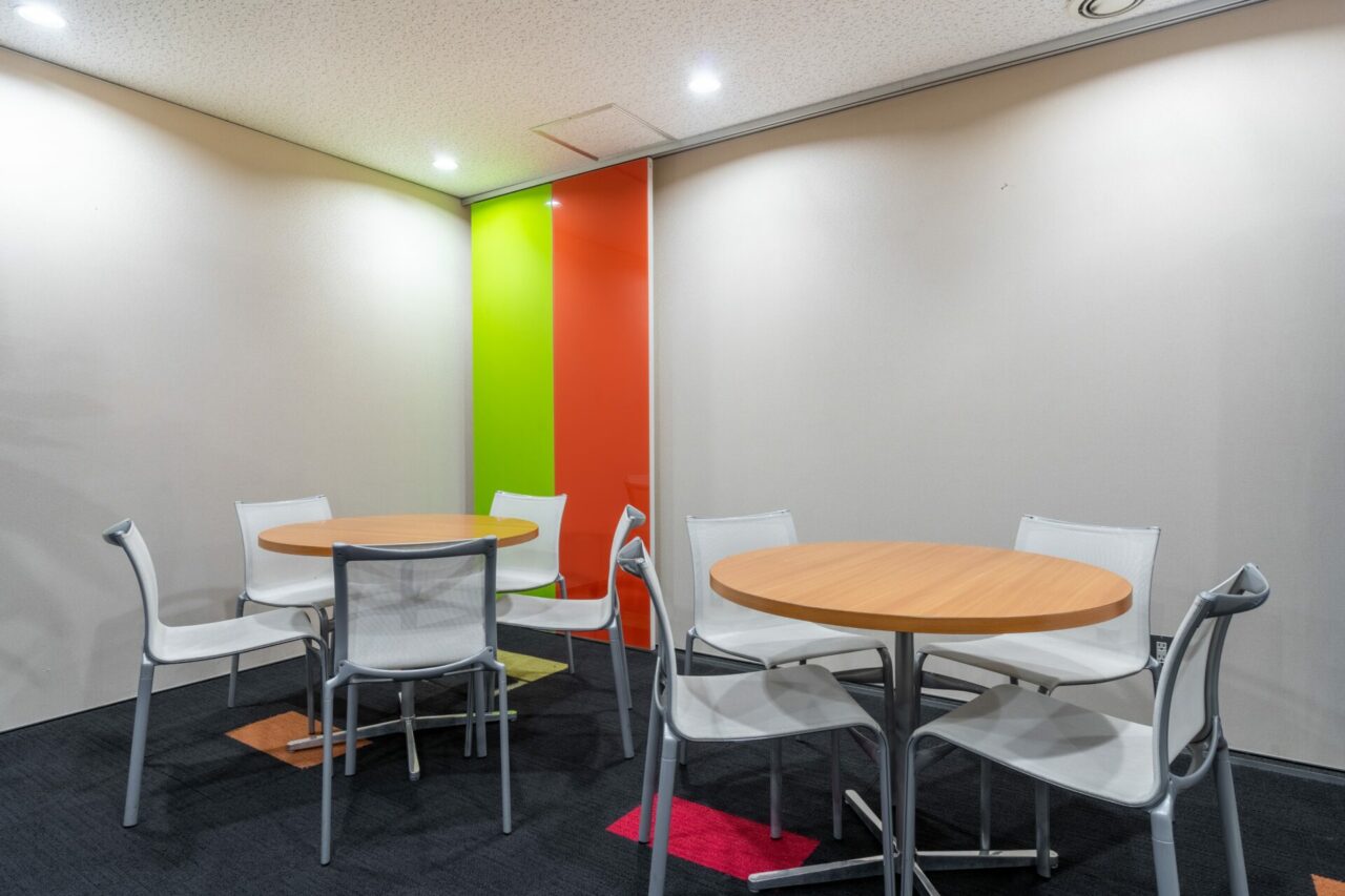 Regus Nihonbashi Central Open Office 2014 Tokyo Japan Business Lounge
