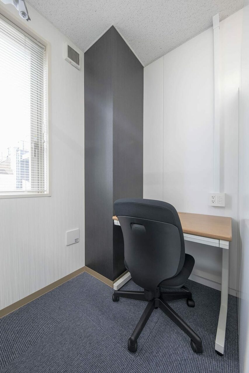 booth_for1person_suidobashi405-d