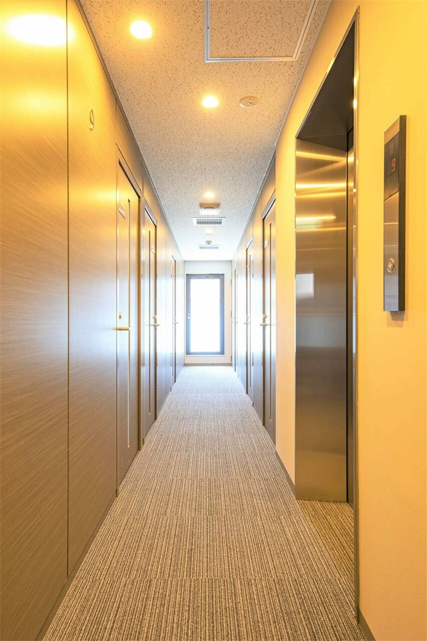 corridor_azabujuban