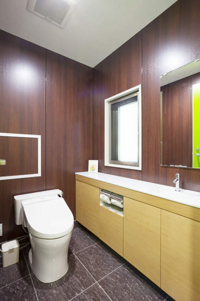restroom-women_ikebukuro-nishiguchi