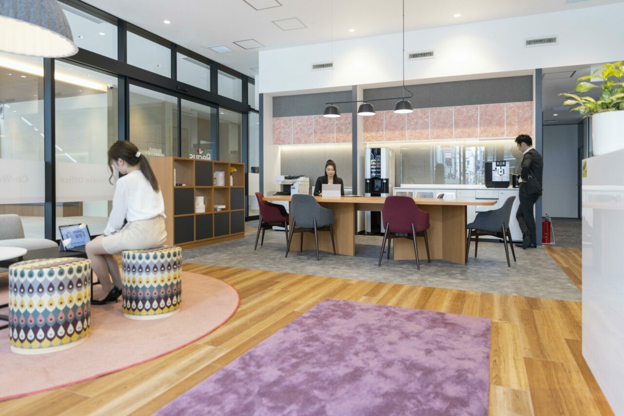 regus_螻ｱ蠖｢_繝｢繝・ｙ繝ｫ霎ｼ縺ｿ_127-2