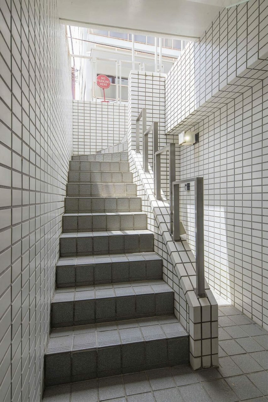 stairs_minami-aoyama-annex