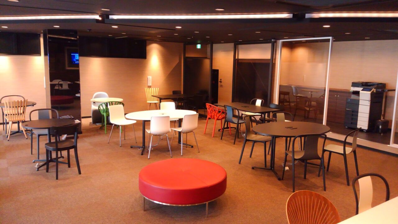 FISビル9F Business Lounge3