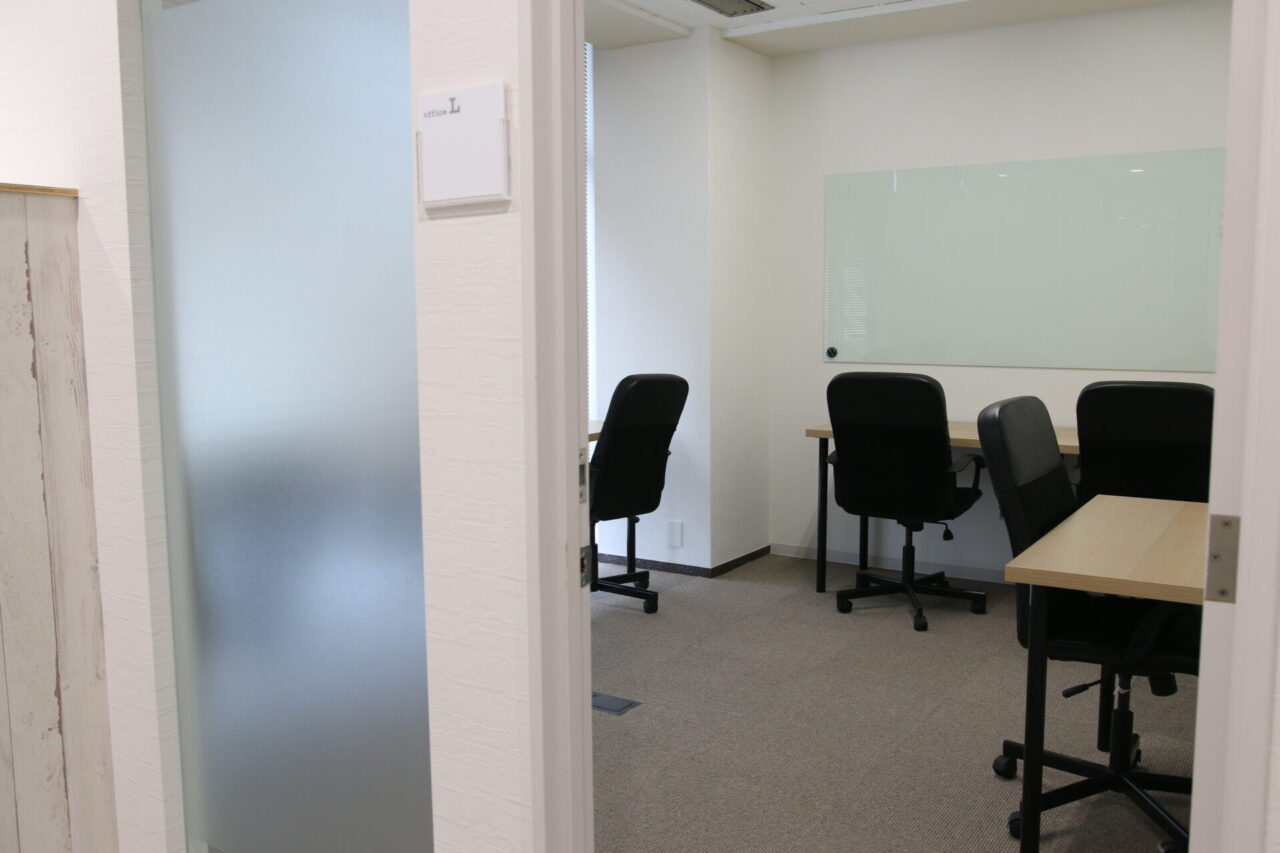 19_オフィス_StartupSideOsaka
