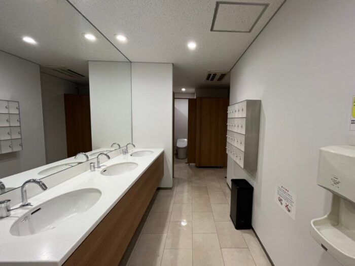 Daiwa月島ビル男性用トイレ